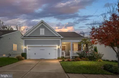 27 Sanibel Dr, Fredericksburg, VA 22406