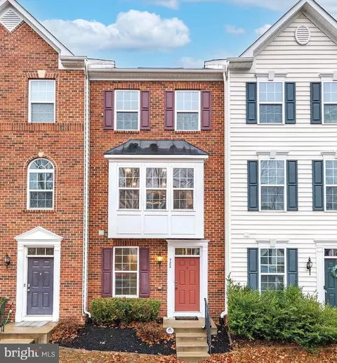 322 Rolling Valley Dr, Fredericksburg, VA 22405