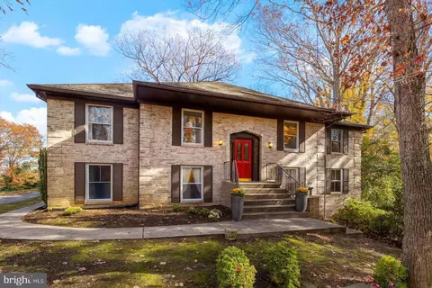 1000 Cape Cod Dr, Stafford, VA 22554