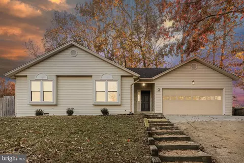 3 Brentwood Ln, Fredericksburg, VA 22405