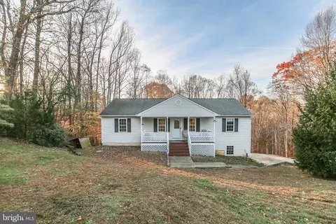 315 Sandy Ridge Rd, Fredericksburg, VA 22405