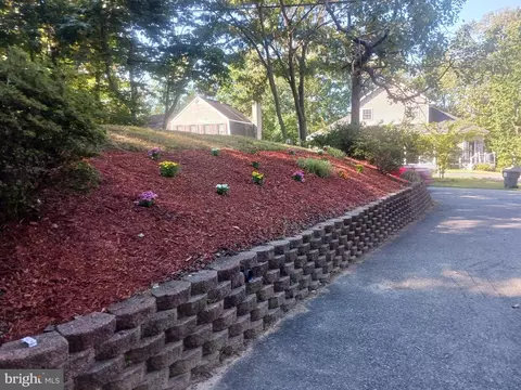 2180 Harpoon Dr, Stafford, VA 22554