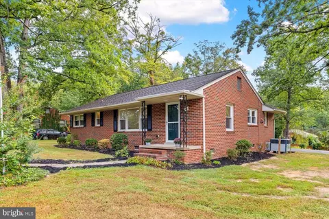 60 Pendleton Rd, Fredericksburg, VA 22405 photo 2