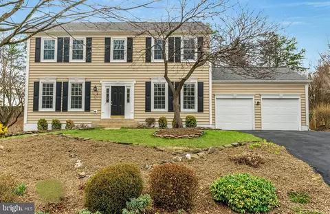 38 Blossom Wood Ct, Stafford, VA 22554