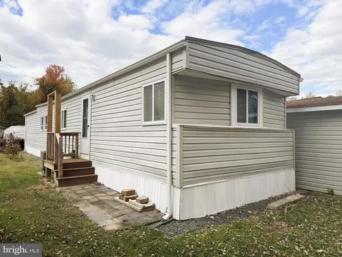 31 Courage Ln, Stafford, VA 22554