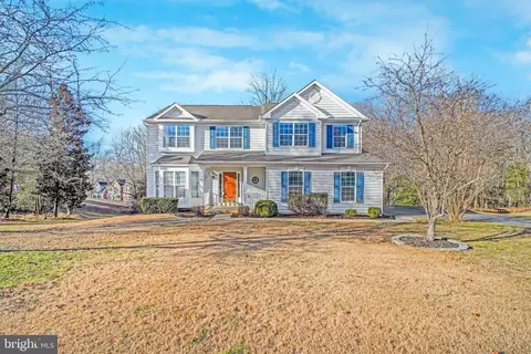 99 Crestwood Ln, Stafford, VA 22554