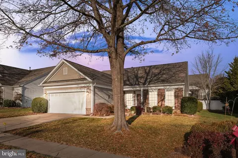 19 Calloway Dr, Fredericksburg, VA 22406