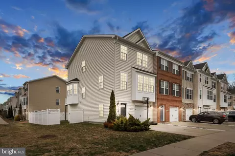 601 Birds Nest Way, Fredericksburg, VA 22405