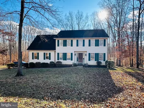 57 Holly Berry Rd, Fredericksburg, VA 22406