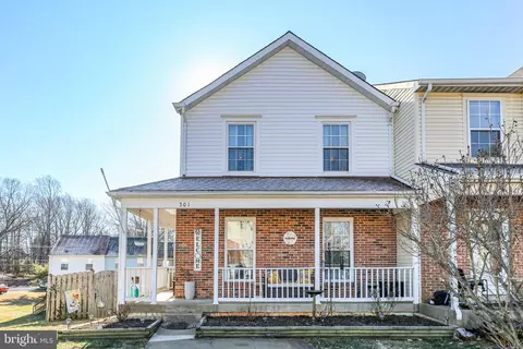 301 Appalachian Dr, Stafford, VA 22554