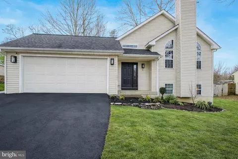 9 Brentwood Ln, Fredericksburg, VA 22405