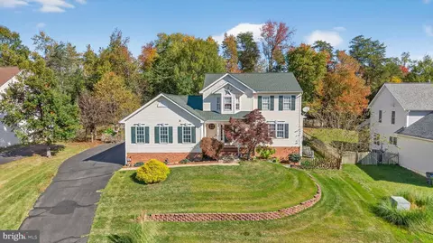 15 Feldspar Way, Fredericksburg, VA 22405