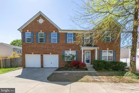6 Glen Oak Rd, Fredericksburg, VA 22405