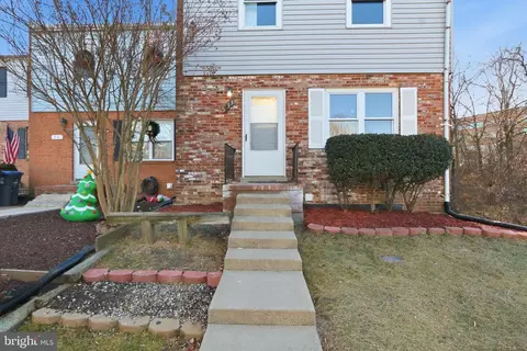 33 Bristol Ct, Stafford, VA 22556