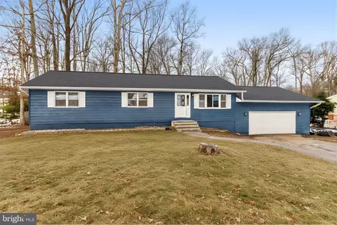 29 Hillcrest Dr, Stafford, VA 22556