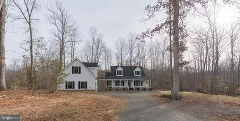 116 Waypointe Ct, Fredericksburg, VA 22406