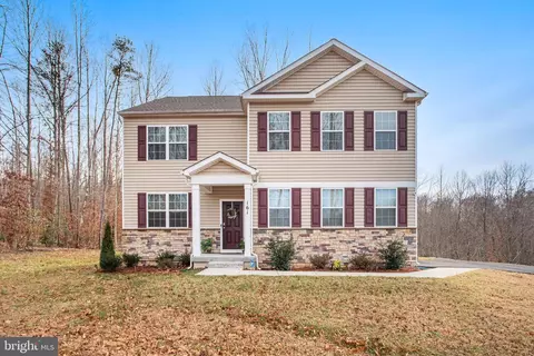 161 Pinewood Rd, Fredericksburg, VA 22405