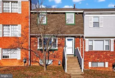 1012 James Madison Cir, Fredericksburg, VA 22405