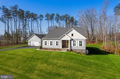 80 Piney Hill Ln, Fredericksburg, VA 22406