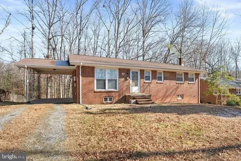 15 Winston Pl, Fredericksburg, VA 22405