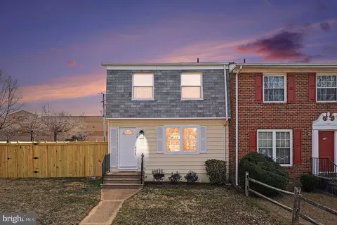 18 Coventry Ct, Fredericksburg, VA 22405