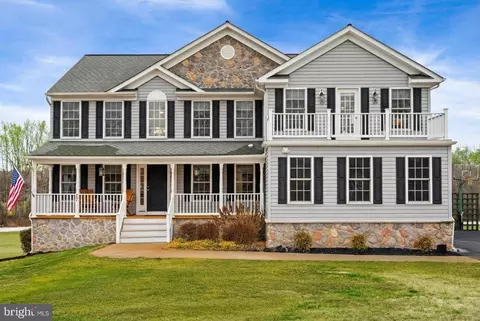 17 Kinsley Ln, Fredericksburg, VA 22406