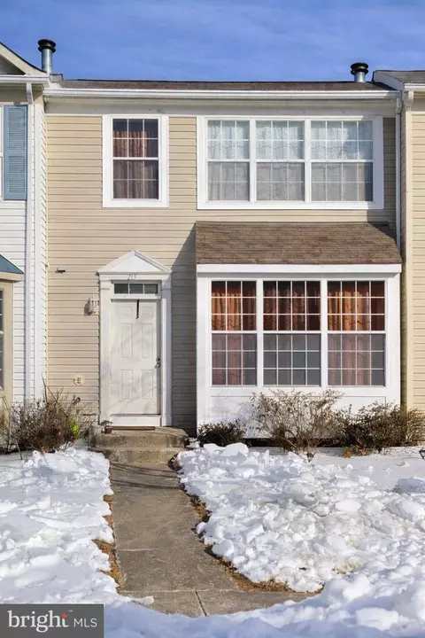 213 Lakeview Ct, Stafford, VA 22554