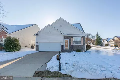 3 Chantilly Pl, Fredericksburg, VA 22406