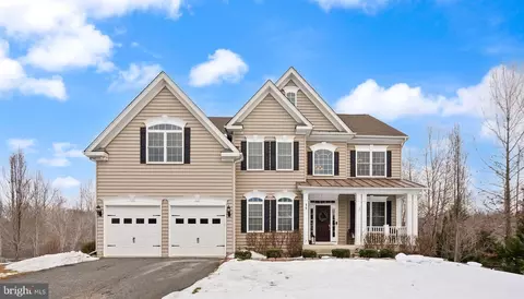 75 Regal Ln, Fredericksburg, VA 22406
