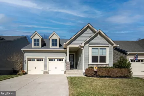 652 Crab Apple Dr, Stafford, VA 22554