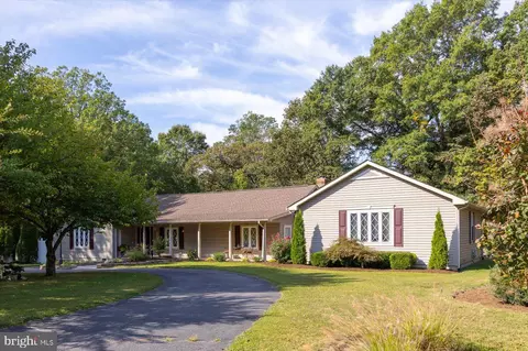 54 Hudson Rd, Fredericksburg, VA 22405