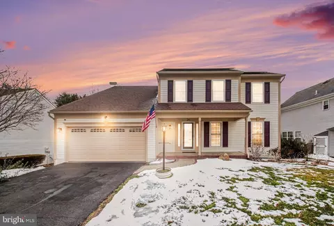 24 Woods Edge Ct, Stafford, VA 22554