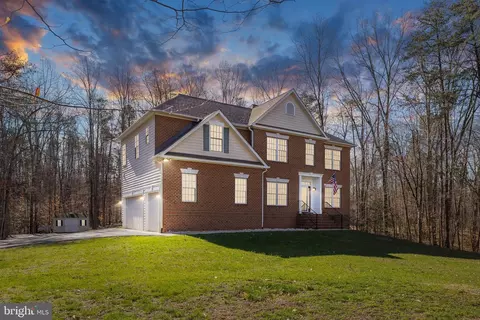 15 Winning Colors Rd, Stafford, VA 22556
