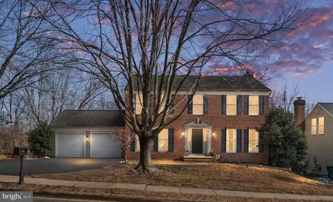 10 Bridgeport Cir, Stafford, VA 22554