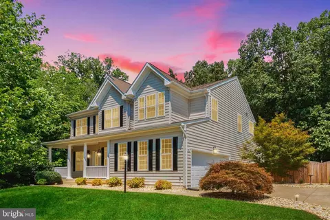 10 Garner Dr, Fredericksburg, VA 22405