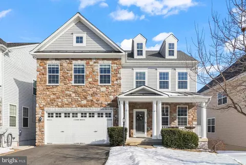 40 Trail Ridge Ln, Fredericksburg, VA 22405