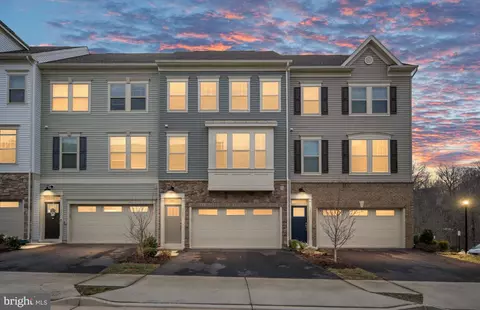 1229 Creek Bank Dr, Stafford, VA 22554