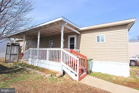 41 Anita Dr, Stafford, VA 22556