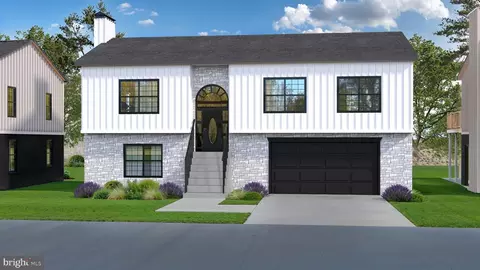 66 Hidden Lake Dr, Stafford, VA 22556