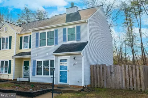100 Heritage Commons Dr, Fredericksburg, VA 22405