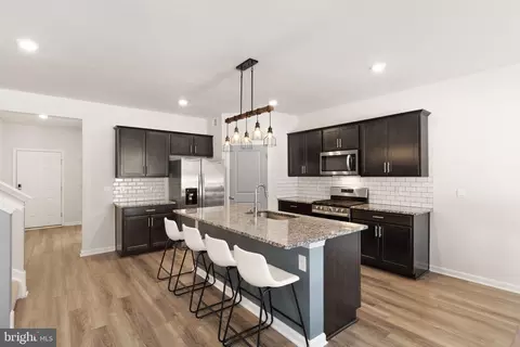 180 Pinewood Rd, Fredericksburg, VA 22405