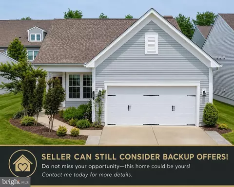 14 Pensacola St, Fredericksburg, VA 22406