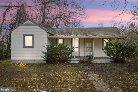 140 Barrett Heights Rd, Stafford, VA 22556
