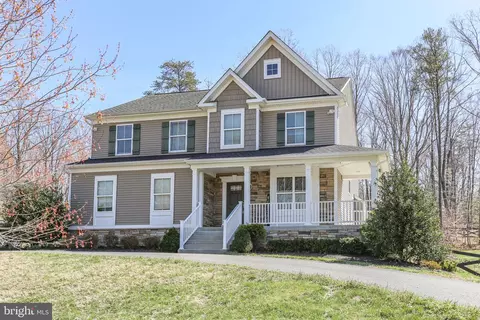 31 Pinewood Rd, Fredericksburg, VA 22405