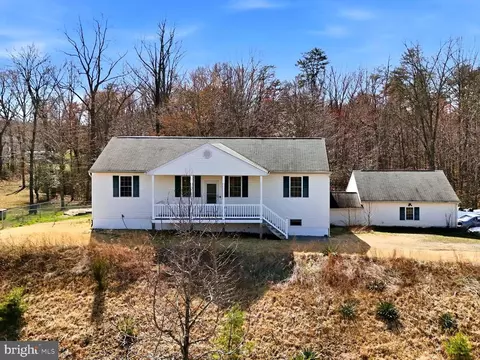 7 Viking Ln, Stafford, VA 22554
