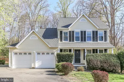 21 Drake St, Stafford, VA 22554