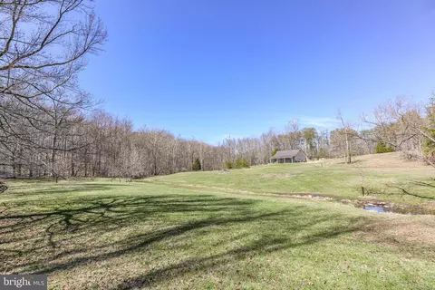 195 King Henry Ct, Fredericksburg, VA 22406