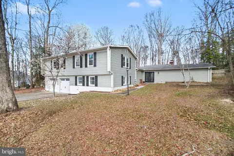 2030 Victoria Dr, Stafford, VA 22554
