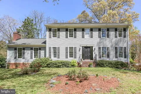 410 Collingwood Dr, Fredericksburg, VA 22405