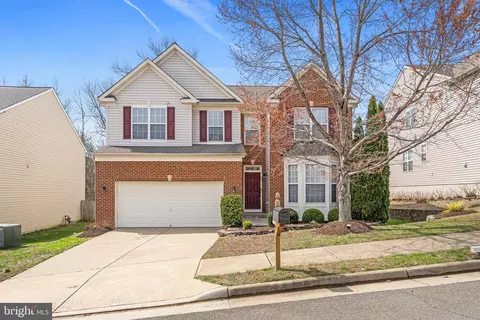 57 Carriage Hill Dr, Fredericksburg, VA 22405